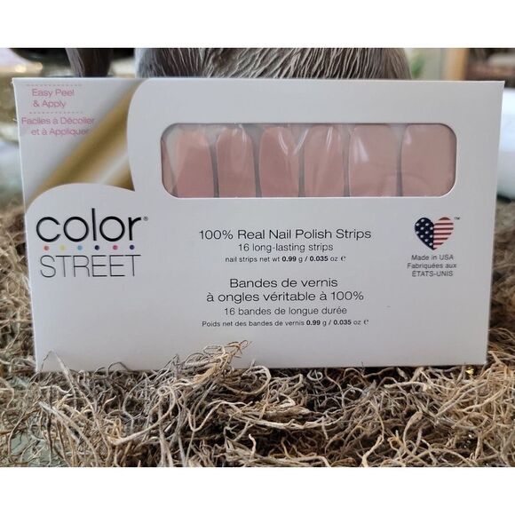 At The Plaza Color Street Blush Nail Polish Strips - Picture 4 of 7